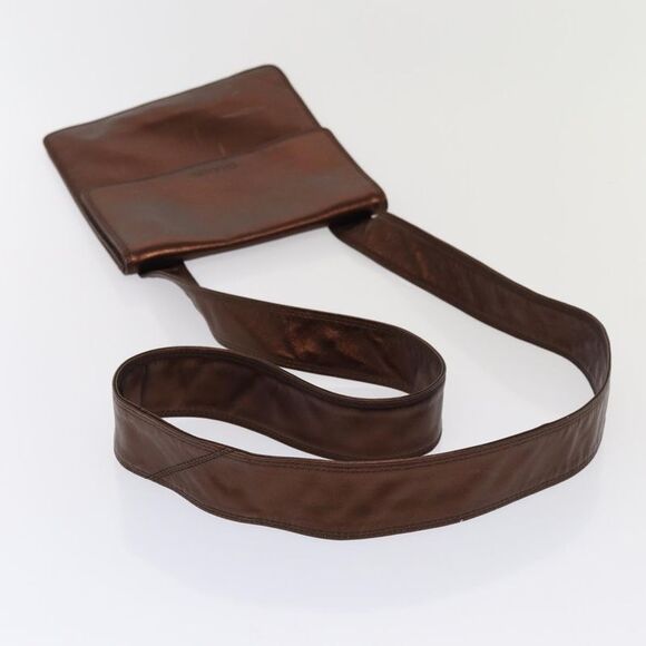 Pre Loved chanel Women Brown Shoulder Bags - Picture 7 of 8